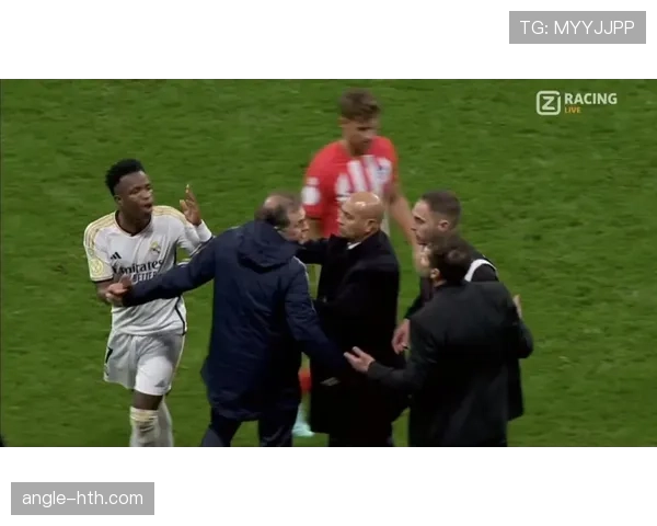 维尼修斯深情致谢皇马球迷,携手迎接新赛季挑战 维尼修斯深情致谢皇马球迷,携手迎接新赛季挑战