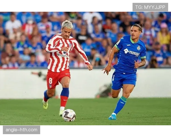 格列兹曼高位策应与无球跑动如何驱动进攻体系 格列兹曼高位策应与无球跑动如何驱动进攻体系